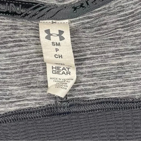 Under Armour Heat Gear Running Short Sleeve Running top Small - Picture 5 of 6